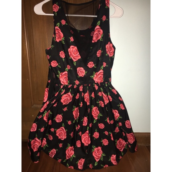 Dress - Picture 2 of 3